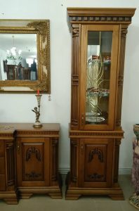 Вітальня Стефанія (горіх) - Вітрина  (Світ меблів СОФІЯ)