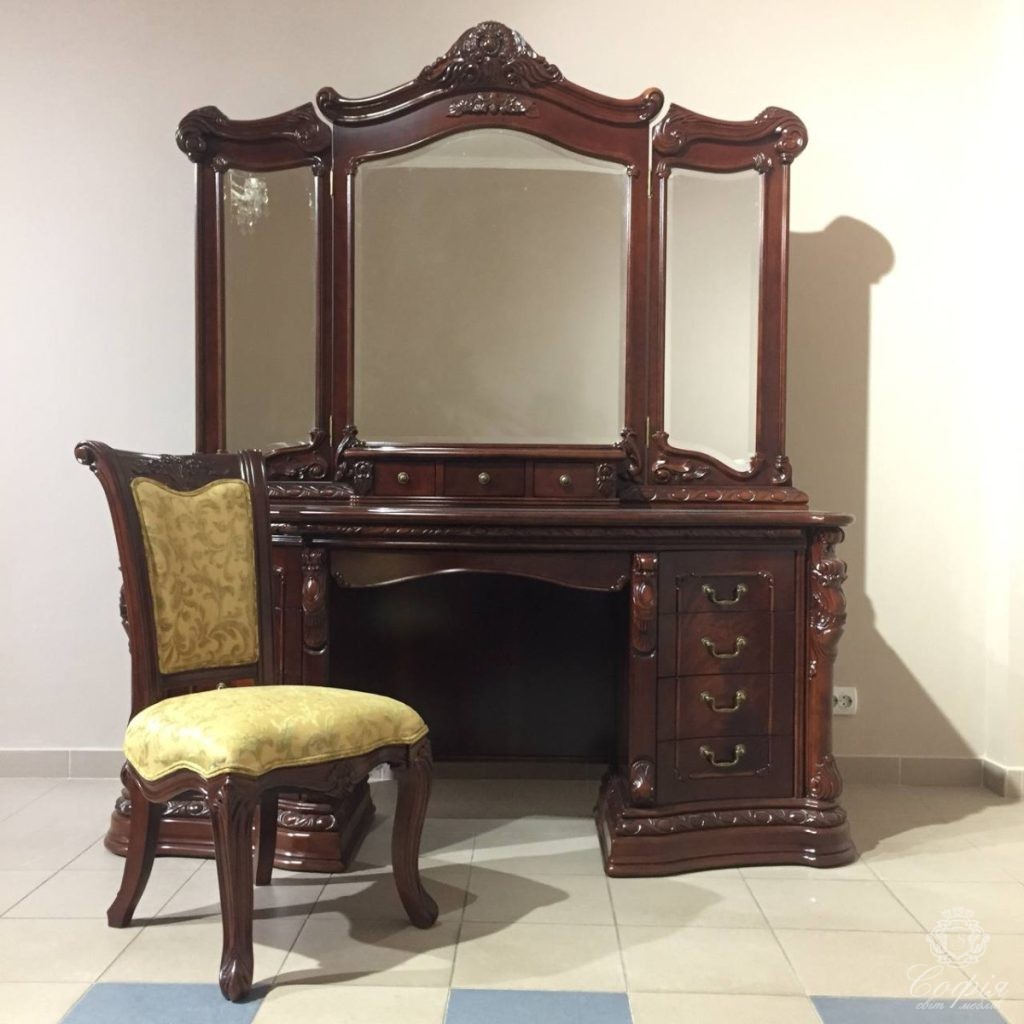 Туалетний столик з кріслом - Світ меблів СОФІЯ